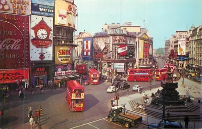 Piccadilly Circus — Londres — Goodprice (Novelties) Ltd. n° GPS 28
