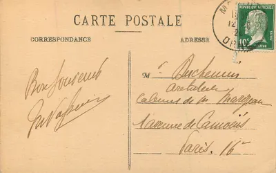 Mortrée — Castelo de O. — A Cour de Honra (século XVIII). — Editor Argentan — Verso
