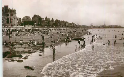 Paramé — La plage à marée haute — C. A. P. Strasbourg