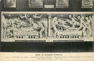 Catedral de Senlis — Linteau do grande portal, « Sepultamento e Ressurreição da Virgem » — Museu de Escultura Comparada, fim do XII