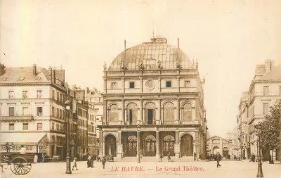 Le Havre — A vista do Grande Teatro — Editor não identificado, número de série não visível