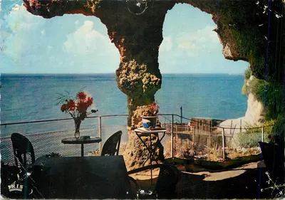 Bilhete postal antigo Meschers (Charente Maritime) Cote de Beaute Les Grottes