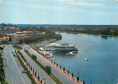 Vichy (Allier) — Le Plan d'eau et la Rotonde — Santé Vacances