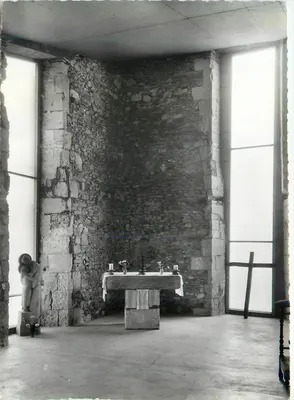 Capela - Interior — Cidade das Campanas, Cersay (Deux-Sèvres) — Fotod. P. Dupitier