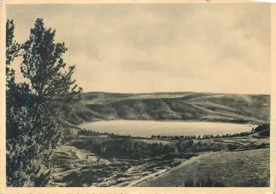 Lago de Issarlès — Vista panorâmica — Edições artísticas Haond Collard