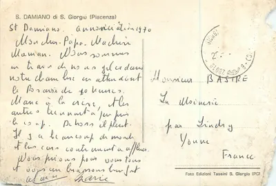Estátua da Virgem Maria — jardim sagrado — Foto Edições Tassini S. Giorgio (PC) — Verso