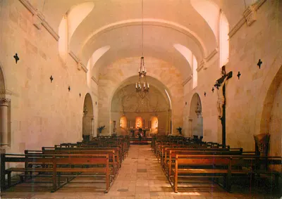 Tauriac (Gironde) — Interior da Igreja — Impressor Comblier, Mâcon, n° 32-000
