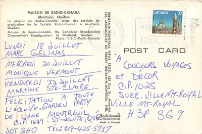 Vista de Montreal — Pont Jacques-Cartier, torre da Casa de Rádio-Canadá e igreja — editor Plastichrome — Verso