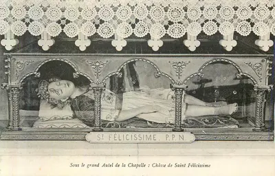 Saint-Félicissime — Cofre sob o grande altar da capela — Pensionato Saint-Gabriel, Saint-Laurent-sur-Sèvre (Vendée)