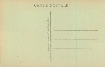 Paris - Notre-Dame — Fachada — construída no primeiro quartil do século XII, concluída em torno de 1240 — L. Papeghin, Paris — Verso