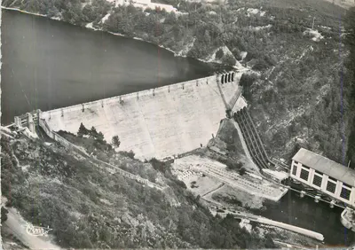 Represa de Guerledan — Mur-de-Bretagne (C.-du-N.) — Edições Aéreas Verdadeira