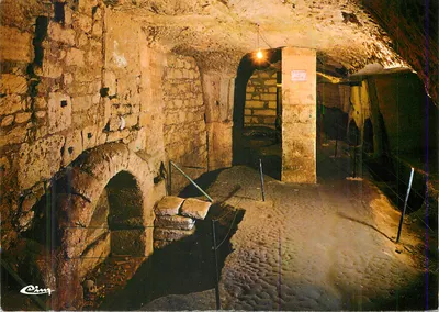 Saint-Émilion (Gironde) — As catacumbas e seus corredores — Cim — n° 35394 000.0058