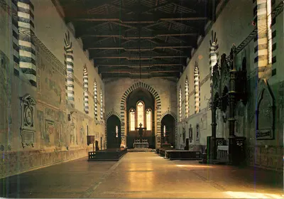 Igreja de São Domingos de Arezzo — Interior — Edição E.T. Arezzo