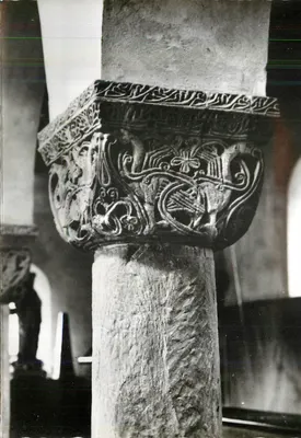 Neuwiller-lès-Saverne — Igreja de São Pedro e São Sebastião — Capitel do século XI