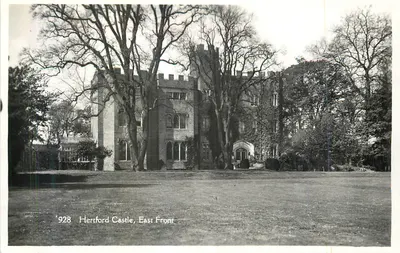 Castelo de Hertford, Frente Leste — série Nene — editor H. Costes & Sons, Wodech