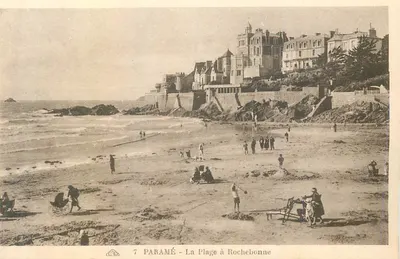 A Praia em Rochebonne — Paramé — 7 — Editor: 1re Assecienne des Arts Photomécaniques, Strasbourg