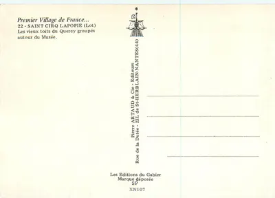 Saint-Cirq-Lapopie (Lot) — Os velhos telhados do Quercy agrupados em torno do museu — Edições Pierre Artaud & Cie — Verso