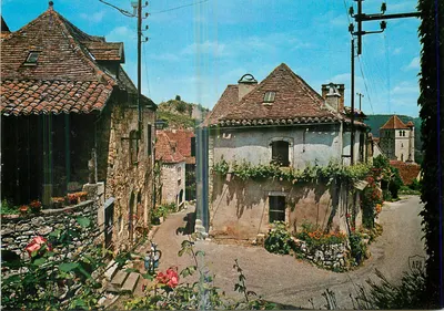 Saint-Cirq-Lapopie — Aldeia pitoresca no Lot — Sociedade das Cartas Postais APA-POUX