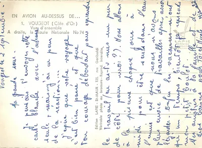 Bilhete postal moderno Em Voo acima de Vougeot (Côte d'Or) — Vista geral — Verso