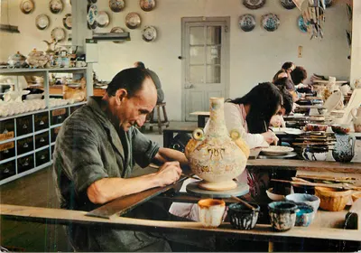Atelier de faiança em Desvres — Reprodução de arte antiga — Edição « Europ »