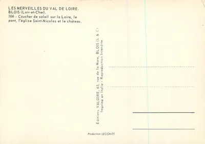 BLOIS (Loir-et-Cher) — Pôr do sol sobre a Loire, a igreja Saint-Nicolas e o castelo — Éditions VALOIRE — Verso