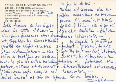 Dinan — ulice z portykami i krokwiowymi domami — Wydawnictwo Sztuki Arcueil — Rewers