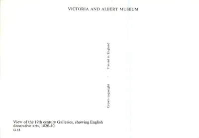 Sala dos artes decorativas do século XIX — Museu Victoria and Albert — G.15 — Verso