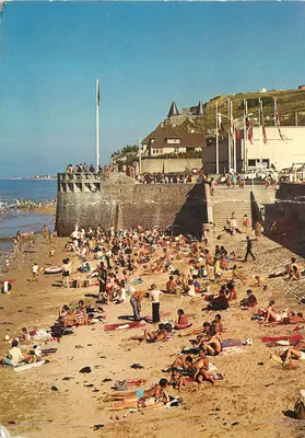 Praia de Arromanches — Forte da Ponta da Madeleine — editor Arromanches