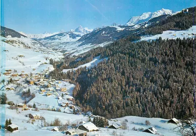 Flumet — vista geral desde St-Nicolas La Chapelle — Edições ITALCOLOURS NATURELLES
