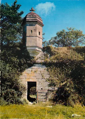 Brouage (Charente-Maritime) — Cidade fortificada do século XVII — Uma torre de vigilância e a entrada de um túnel subterrâneo — Repro. Interdite - 51-000