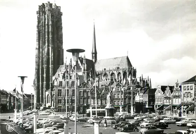 Mechelen - Piazza Principal e Catedral de São Rombaut — Anciens Établissements THILL THILL s.a. Bruxelles