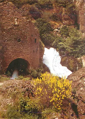 A Fonte da Foux na nascente da Vis entre Vissec e Navacelles — Alto Languedoc — Edições 'SL' n°18 142