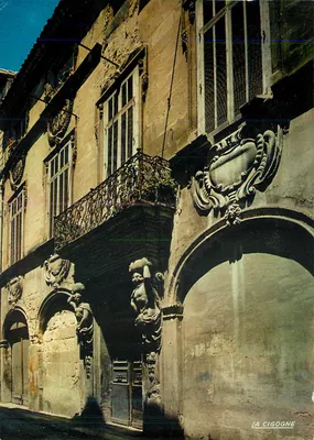 Beaucaire (Gard) — Hotel do século XVII com Porta enquadra por duas Cariatides — Edições "La Cigogne"