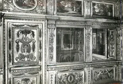 Interior ricamente decorado — Hotel Lauzun — Bulloz, Paris