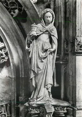 Bourg-en-Bresse (Ain) — Igreja de Brou (início do século XVI) — Estátua: Santa Madeleine — Service Commercial Monuments Historiques, Paris