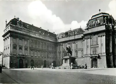 Biblioteca Nacional Austriaca — edifício central e estátua do imperador José II — editor: Österreichische Nationalbibliothek, n° 1