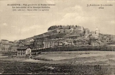 St-Agrève - Vista geral e Colina Chiniac - A Cabanette e o Grupo Escolar (Alt. 1080 m.) - Período de verão muito agradável - L'Ardeche Illustrée 3762