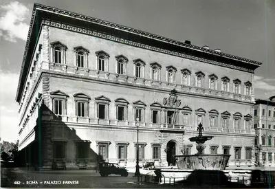 Rzym - Pałac Farnese — widok z fontanną i starym samochodem — seria 482