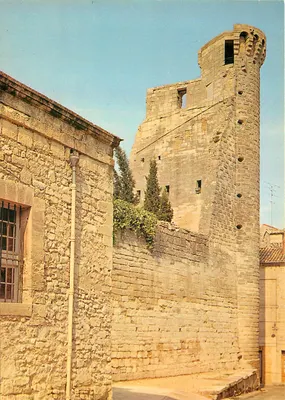 Torre da Horloge em Montpellier — vista de rua — editor não visível