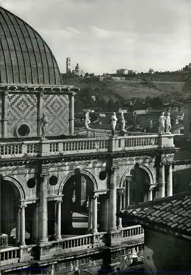 Visão de Florença — Domo da catedral e estátuas — editor desconhecido