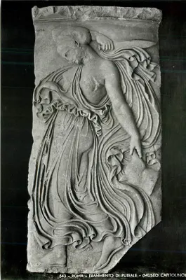 Frammento di Puteale — Muzeum Kapitolino — Rzym