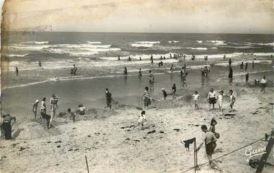 Spiaggia animata — Gam (editore) — numero di serie non leggibile