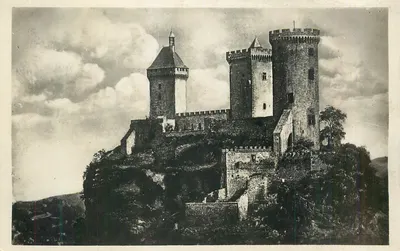 Castelo de Château — vista panorâmica — editor não visível