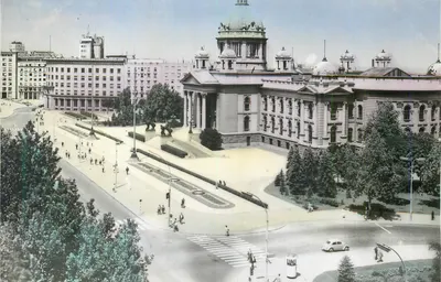Place de la République — Palácio de Justiça — Paris, França