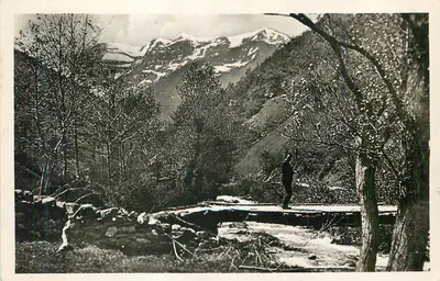 Paisagem montanhosa com ponte — editor não identificado