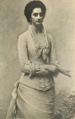 Retrato de uma mulher — traje elegante com buquê — editor desconhecido, número de série não visível