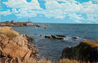 Farol de Peggy's Cove — vista costeira — editor não identificável