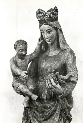 Estátua da Virgem com o Menino — editor desconhecido, número de série ilegível