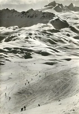 Esqui nas Alpes — vista panorâmica — editor desconhecido