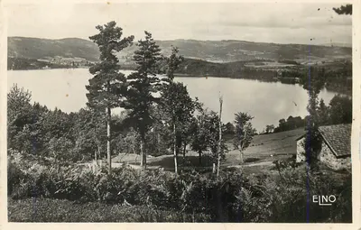 Lago de Gébroul - Vista panorâmica — EINO